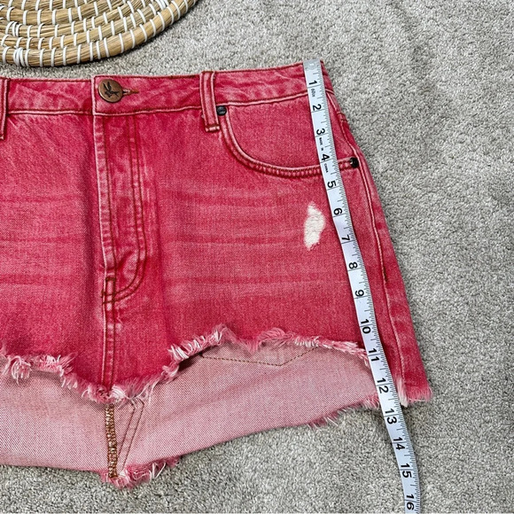 One Teaspoon Junkyard Relaxed Mini Denim Skirt Distressed in Organic Red Size 28 - Picture 13 of 13